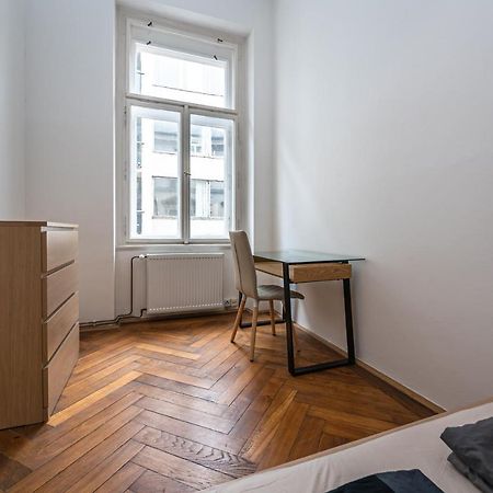 New Town Central Apartment Prag Dış mekan fotoğraf
