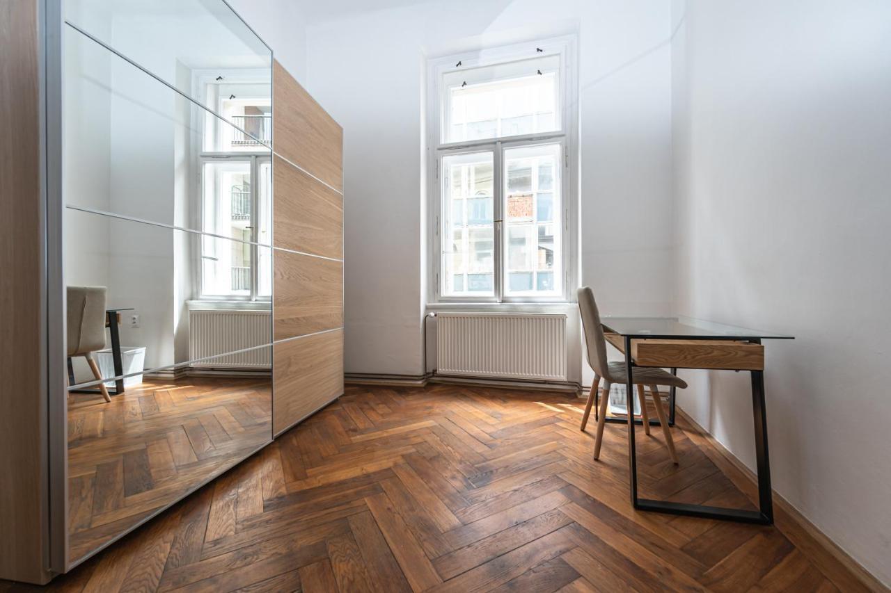 New Town Central Apartment Prag Dış mekan fotoğraf